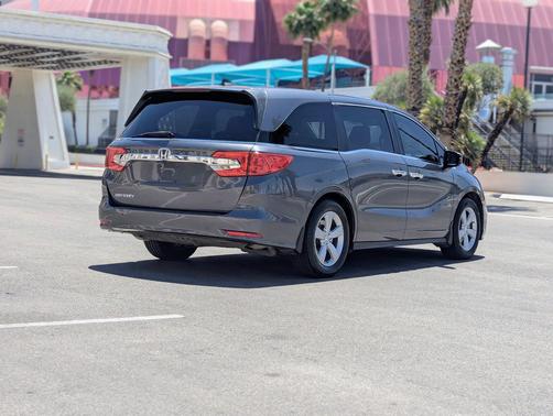 GRAY 2018 Honda Odyssey EX