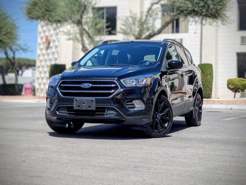 Shadow Black 2018 Ford Escape SE