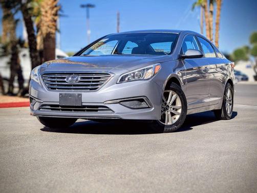 2016 Hyundai SONATA SE