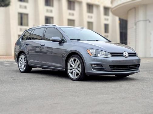 2015 Volkswagen Golf SportWagen TSI SEL 4-Door