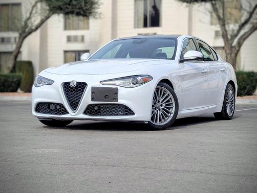 2018 Alfa Romeo Giulia Ti Lusso
