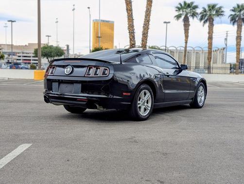 2013 Ford Mustang V6