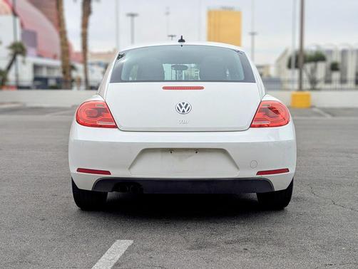 2013 Volkswagen Beetle 2.0L TDI