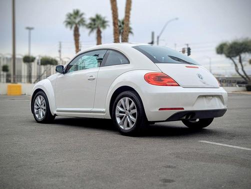 2013 Volkswagen Beetle 2.0L TDI