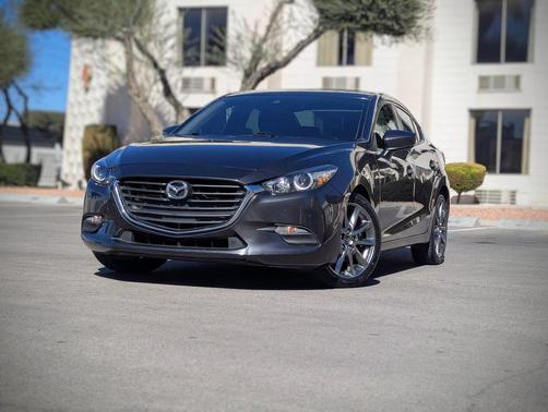 2018 Mazda Mazda3 Touring
