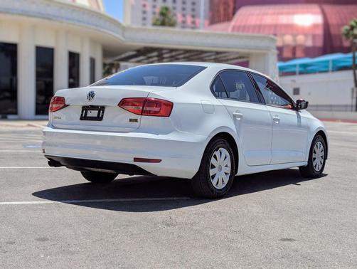 2015 Volkswagen Jetta 2.0L S