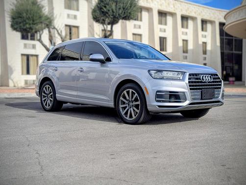 2019 Audi Q7 55 Premium Plus
