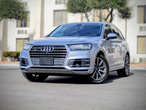 2019 Audi Q7 55 Premium Plus