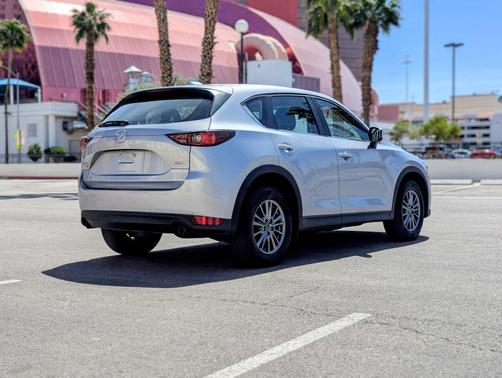 2017 Mazda CX-5 Sport