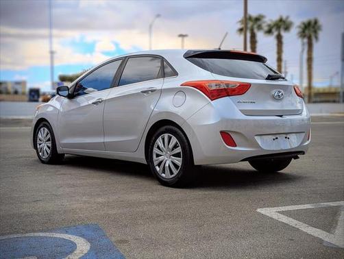 2016 Hyundai Elantra GT Base