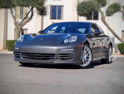 2014 Porsche Panamera 4S