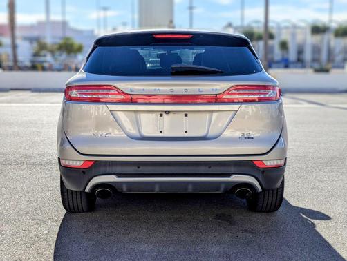 2015 Lincoln MKC Base