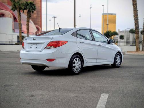 Century White 2016 Hyundai Accent SE