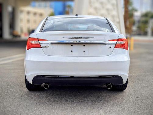 2013 Chrysler 200 Touring