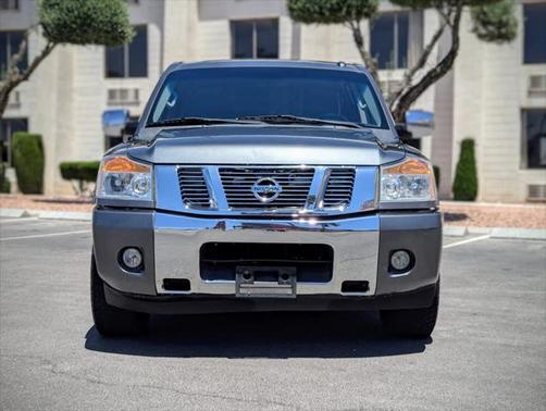 2013 Nissan Titan SV