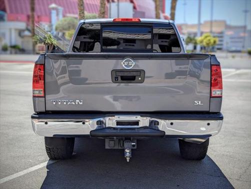 2013 Nissan Titan SV