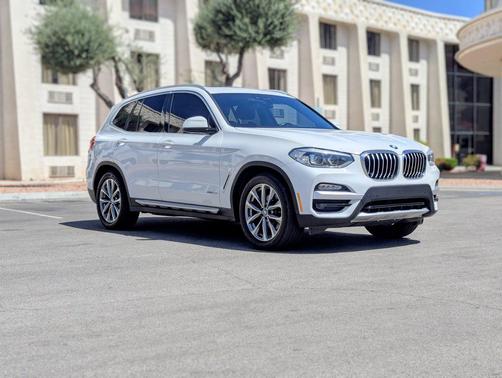 WHITE 2018 BMW X3 xDrive30i