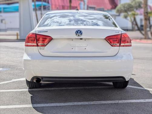 2015 Volkswagen Passat 1.8T Limited Edition