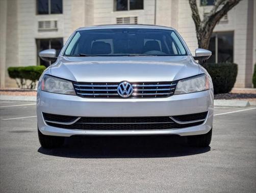 2012 Volkswagen Passat 2.5 SE