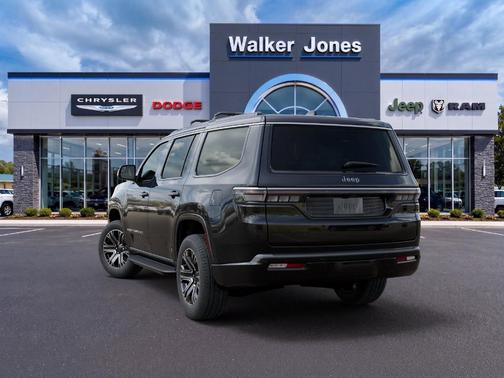 Gloss Black 2026 Jeep Grand Wagoneer Base
