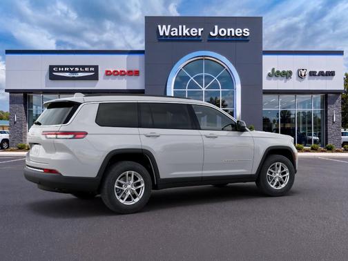 Bright White Clearcoat 2026 Jeep Grand Cherokee L Laredo X