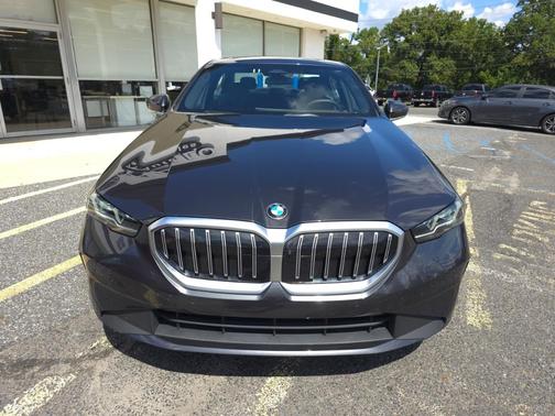 2024 BMW 530 i xDrive
