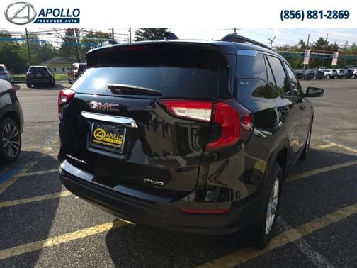 2022 GMC Terrain SLE