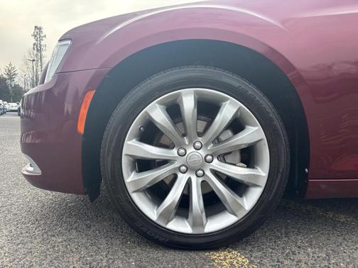 2018 Chrysler 300 Limited