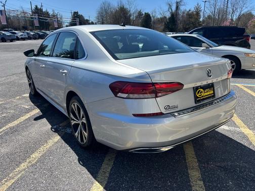 2021 Volkswagen Passat 2.0T SE