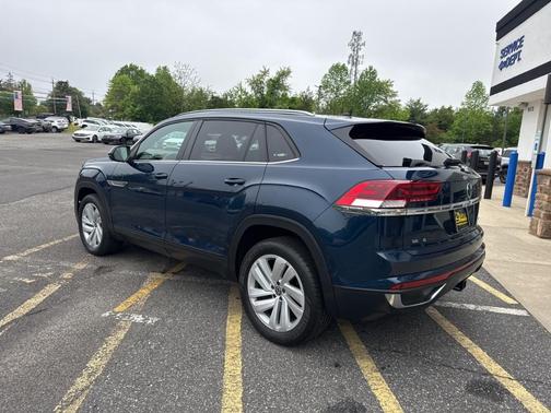 2022 Volkswagen Atlas Cross Sport 3.6L V6 SE w/Technology
