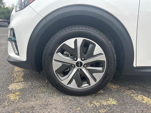 2022 Kia Niro EV EX