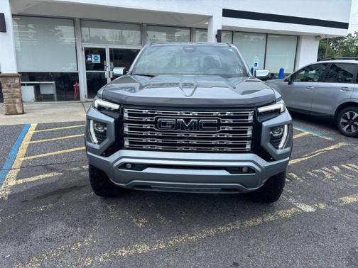 2024 GMC Canyon Denali