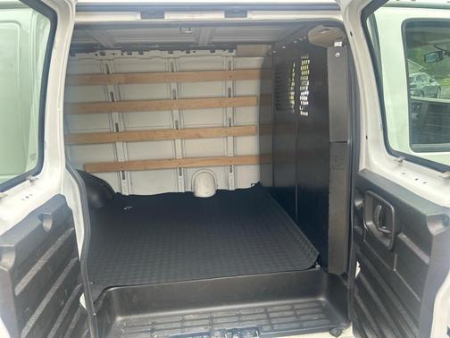 2023 GMC Savana 2500 Work Van