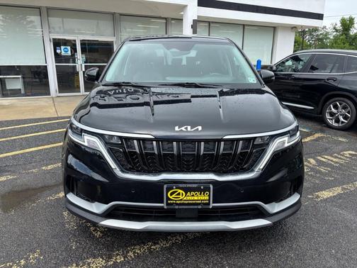 2022 Kia Carnival EX