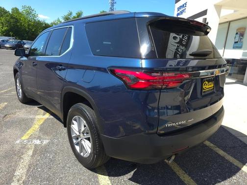 2022 Chevrolet Traverse LT Cloth