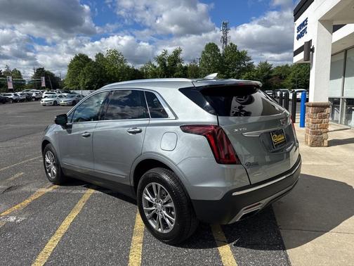 2023 Cadillac XT5 Premium Luxury