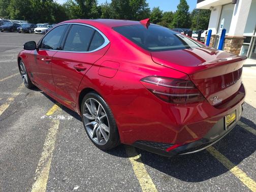 2022 Genesis G70 2.0T