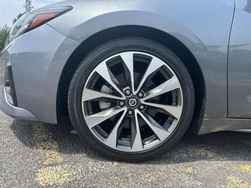 2021 Nissan Maxima Platinum