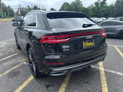 2023 Audi Q8 55 Premium