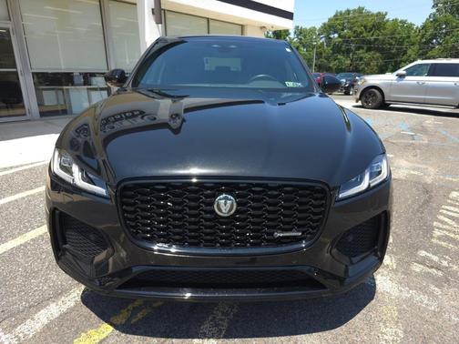 2024 Jaguar F-PACE P250 R-Dynamic S
