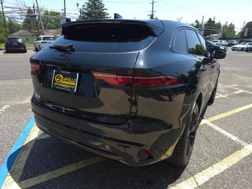 2024 Jaguar F-PACE P250 R-Dynamic S