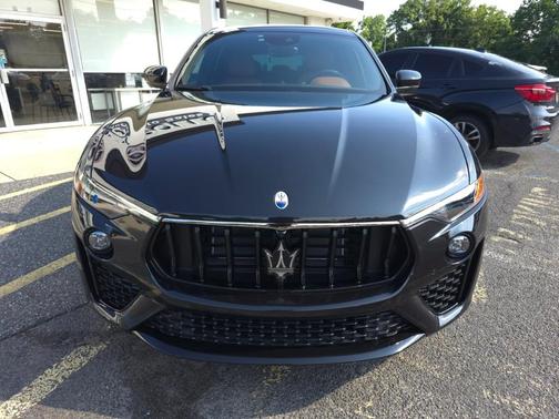 2022 Maserati Levante Modena