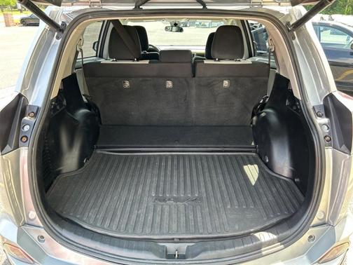 2017 Toyota RAV4 Hybrid XLE