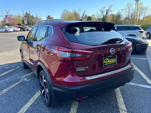 2022 Nissan Rogue Sport SL