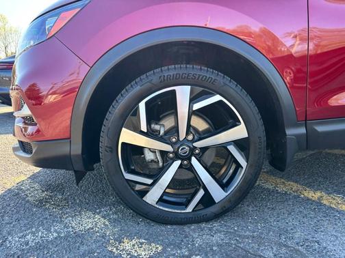 2022 Nissan Rogue Sport SL