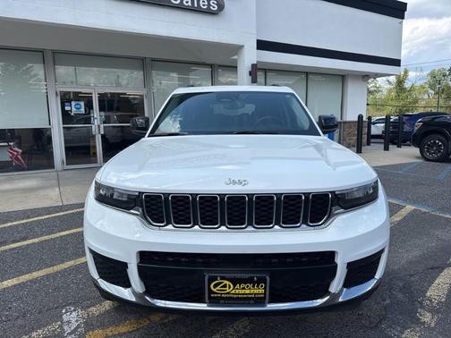 2023 Jeep Grand Cherokee L Laredo
