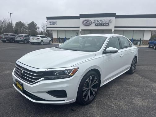 2022 Volkswagen Passat 2.0T SE