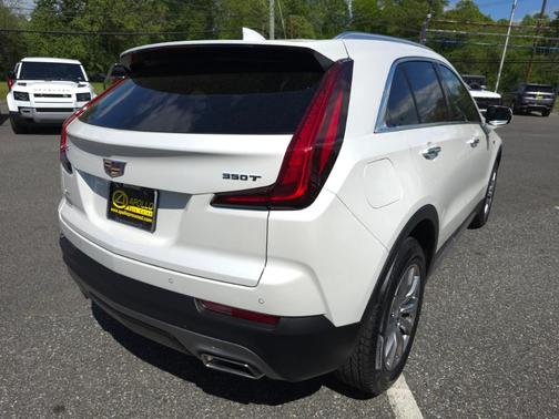 2021 Cadillac XT4 Premium Luxury