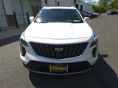 2021 Cadillac XT4 Premium Luxury