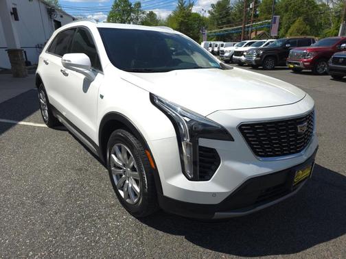 2021 Cadillac XT4 Premium Luxury
